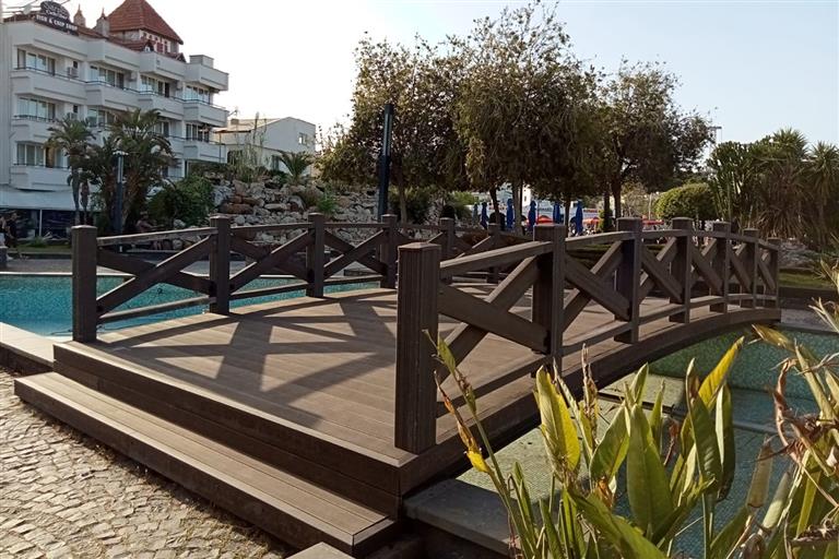 Marmaris 19 Mayıs Gençlik Parkı Kompozit Pergola ve Bank Çalışması.